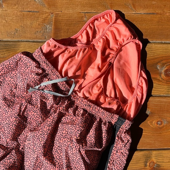 Nike Shorts - Picture 4 of 5